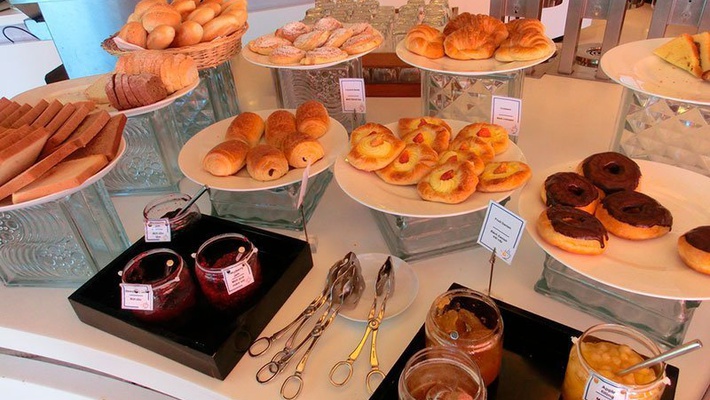 Buffet breakfast Regency Park Hotel - Montevideo